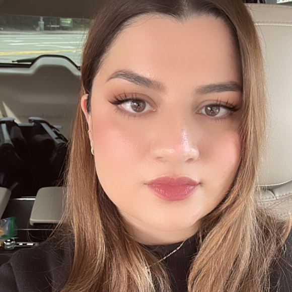 karinb893